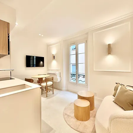 Appartement La Suite Safranier - Au Coeur Du Vieil Antibes